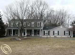 4929 Brighton Oaks Trl, Brighton, MI 48116