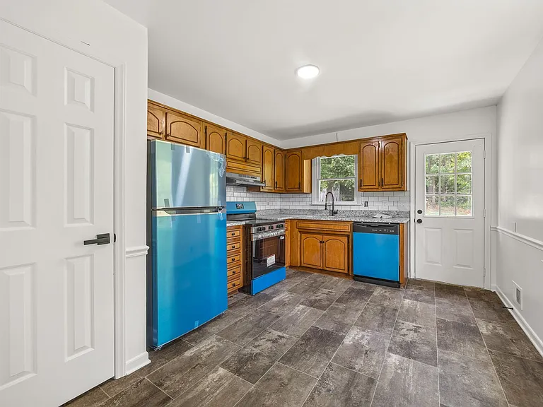 126 McBeth Rd — Photo 6