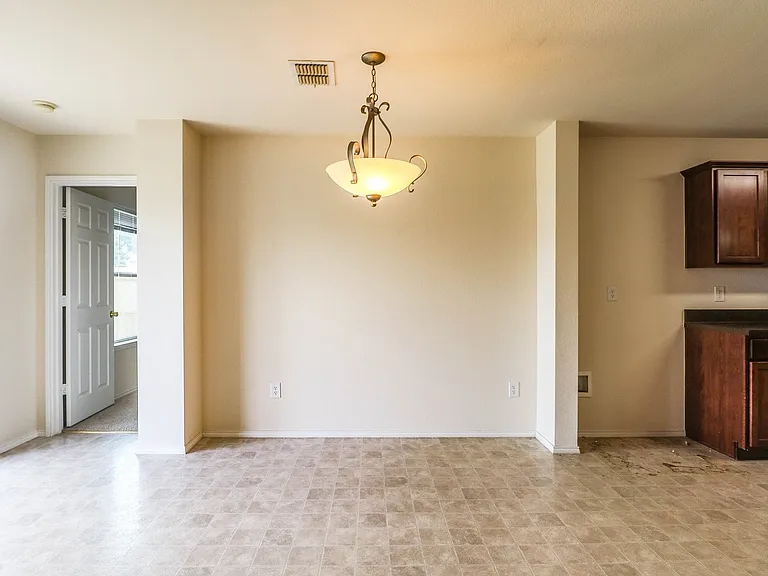 4313 Silverwood Trl — Photo 13