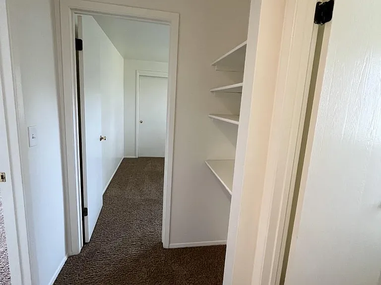 Colby Court — Photo 18