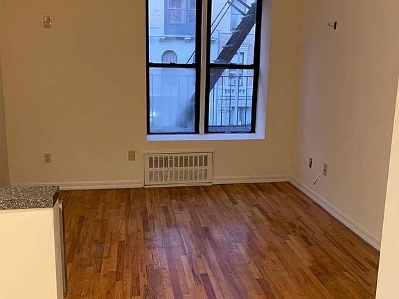 4th image of 56 Saint Nicholas Ave APT 1I
