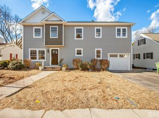 6 Clausen Rd, Edison, NJ 08817