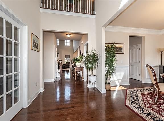 4th image of 5017 Eagle Crest Ln