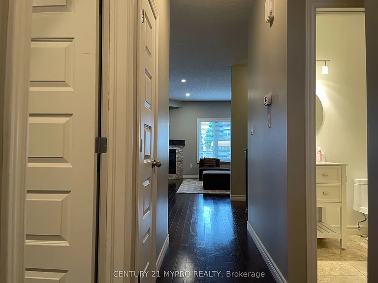 1005 Oakcrossing Gate — Photo 5