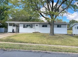 1265 Night Dr, Florissant, MO 63031