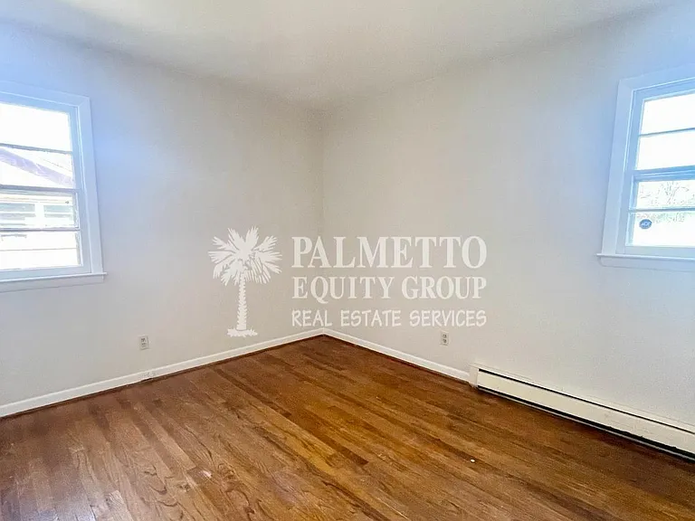 2219 E Gate City Blvd — Photo 5