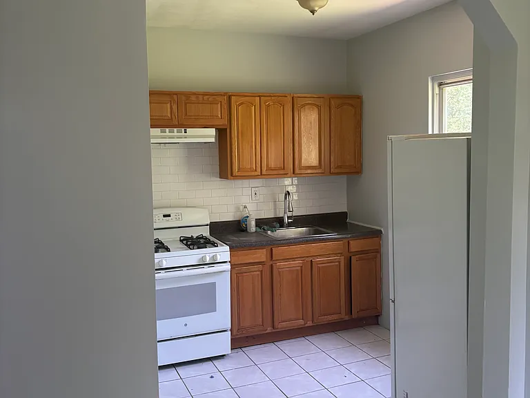 80 Brewster St #2 — Photo 6