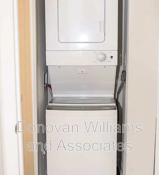 Woodland Park Apartments — Photo 23