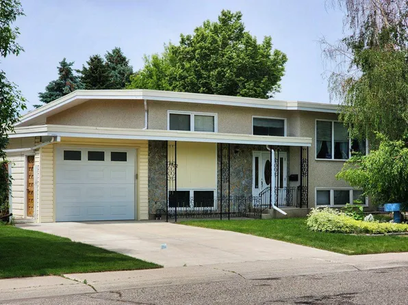 1818 E Lakeside Rd S, Lethbridge, AB T1K 3P6