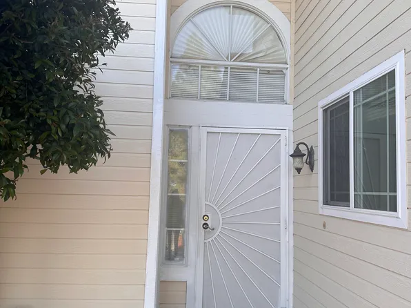 6716 Carobwood Way Unit A, Riverside, CA 92506