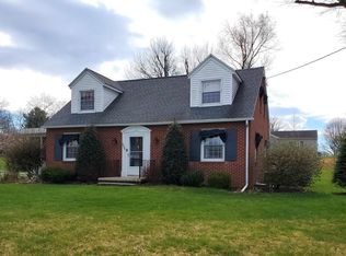 2022 E Main St, Waynesboro, PA 17268