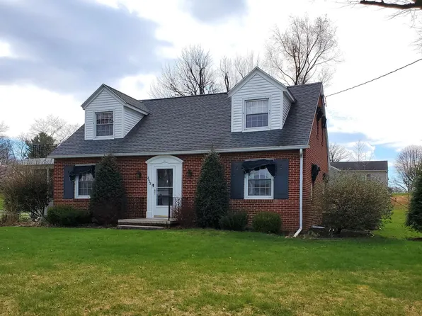 2022 E Main St, Waynesboro, PA 17268