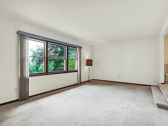 4th image of 3679 Forbes Trail Dr