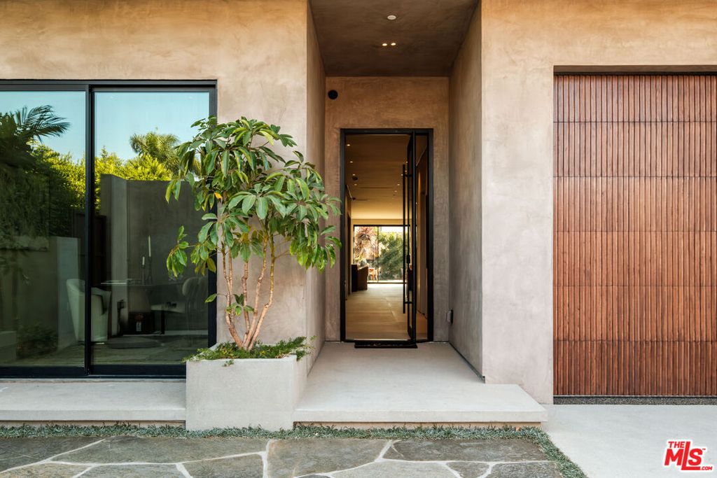 3951 Marcasel Ave, Los Angeles, CA - View 5