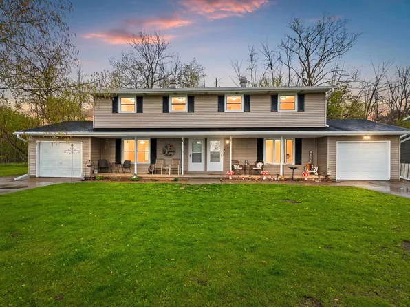 2516 N View Ct, Green Bay, WI 54303