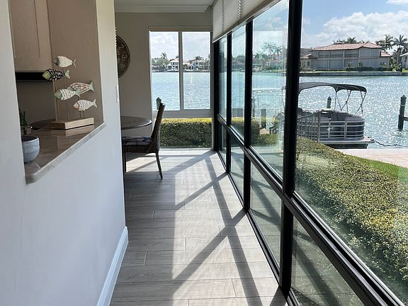 3rd image of 3200 Gulf Shore Blvd N APT 101