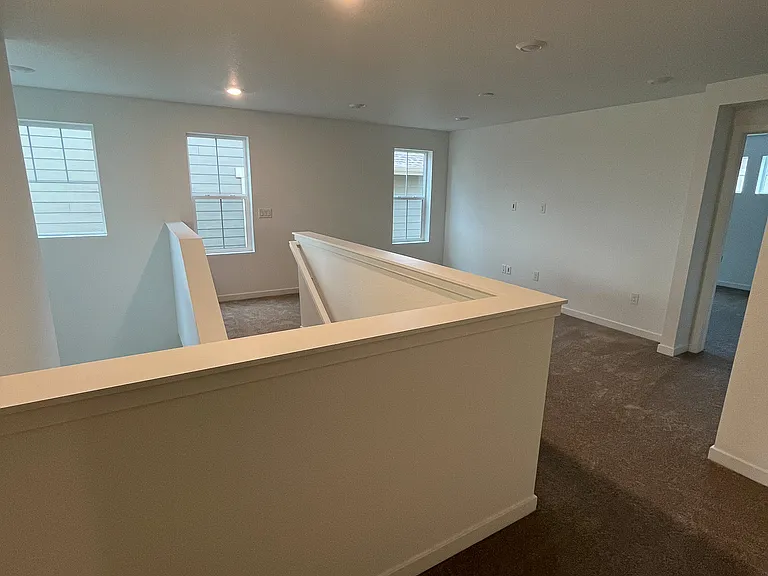 2268 Crescent Cir — Photo 9