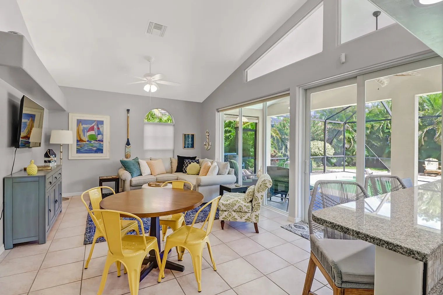 3 bed, 2.0 bath, $7,526 — Photo 3