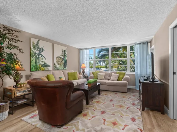 1160 N Federal Highway #221, Fort Lauderdale, FL 33304