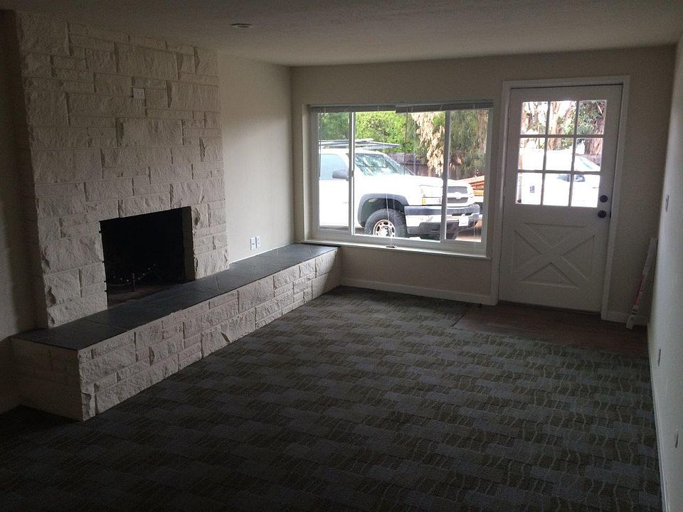 2nd image of 1155 Rousch Ave #B