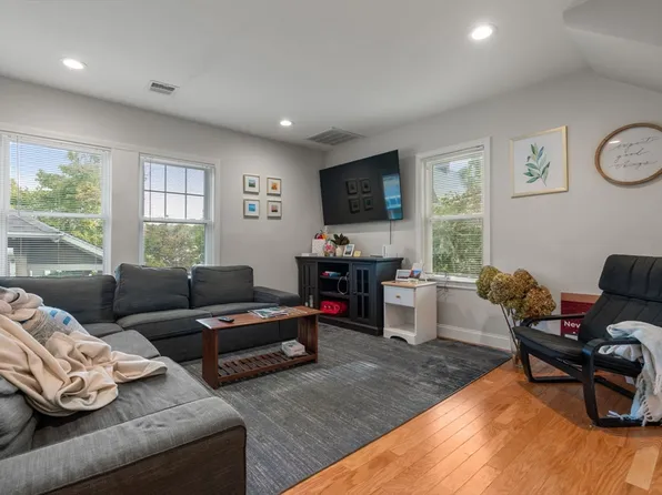 33 Gerald Rd, Brighton, MA 02135