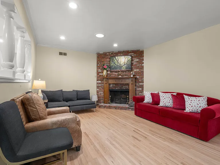 8937 Monogram Ave — Photo 32