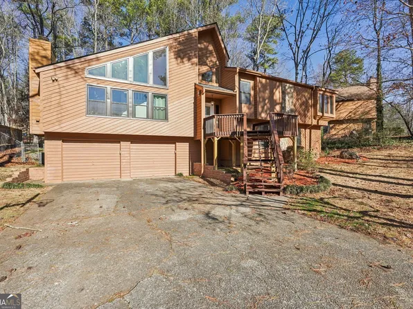 2155 Deep Woods Way, Marietta, GA 30062
