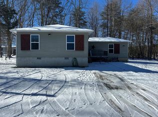 110 White Pine Ln, Jamestown, TN 38556