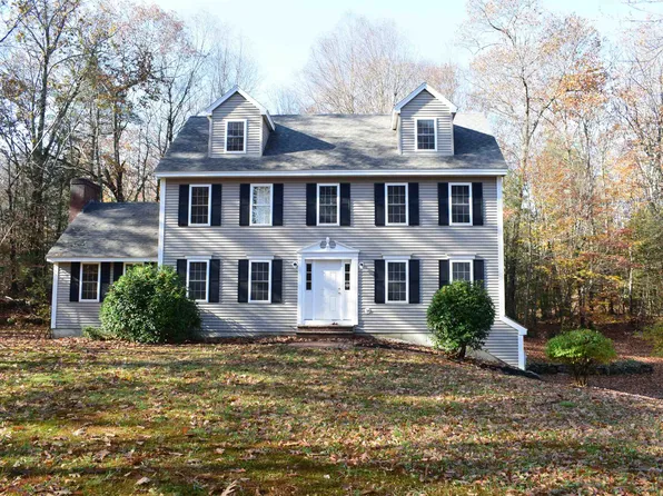 76 Ball Road, Kingston, NH 03848