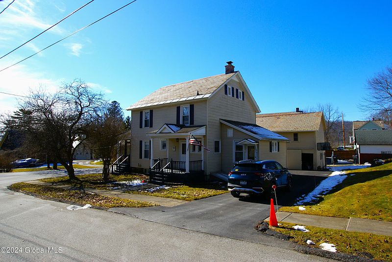 4th image of 3 Rogers Avenue