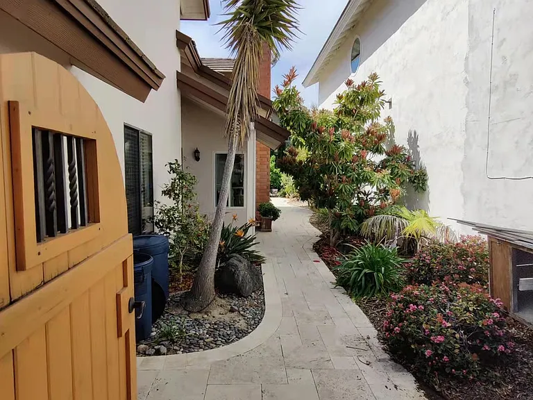 4051 Carmel Springs Way — Photo 3