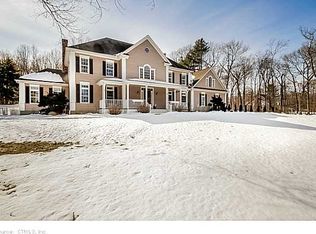 1 Caleb Ct, Guilford, CT 06437