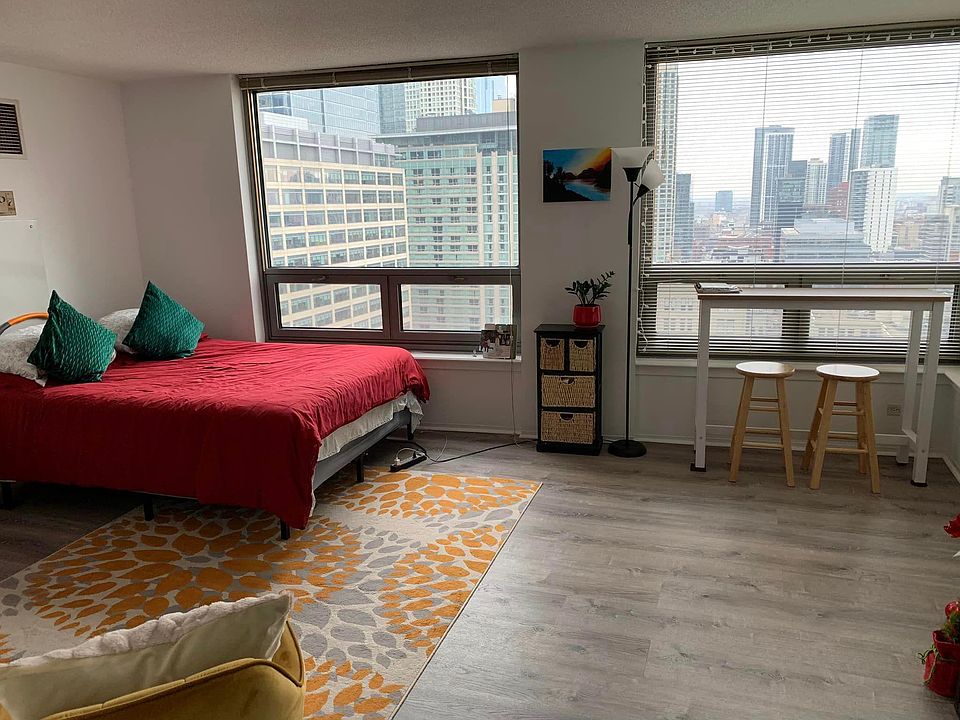 1st image of 440 N Wabash Ave APT 2402