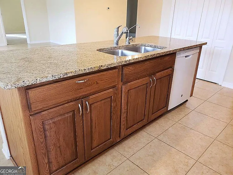 110 Cedar Circle Dr — Photo 8