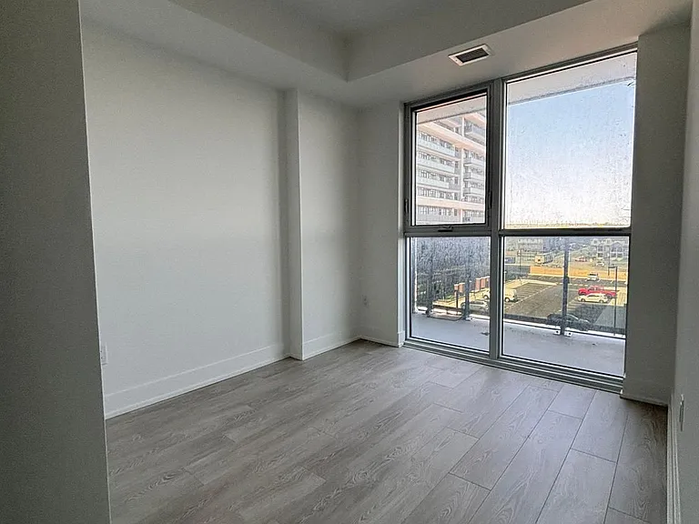 2545 Simcoe St N #418 — Photo 6