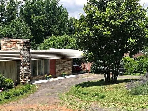 5th image of 4148 Skyland Dr