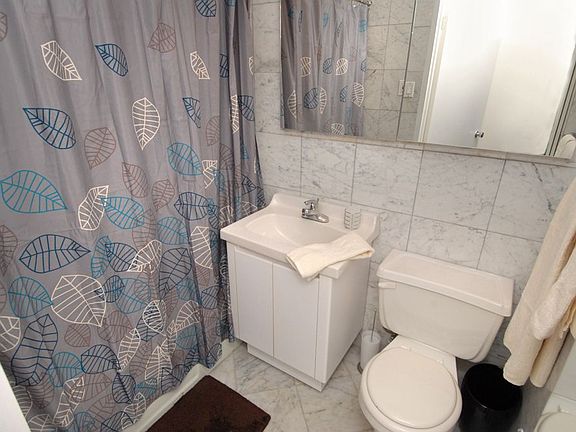 5th image of 429 E 52nd St APT 27C