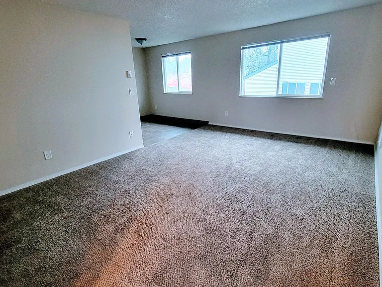 23134 NE Halsey St #10 — Photo 7
