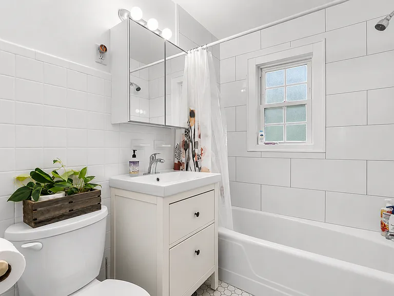 50 Washington Cir — Photo 11