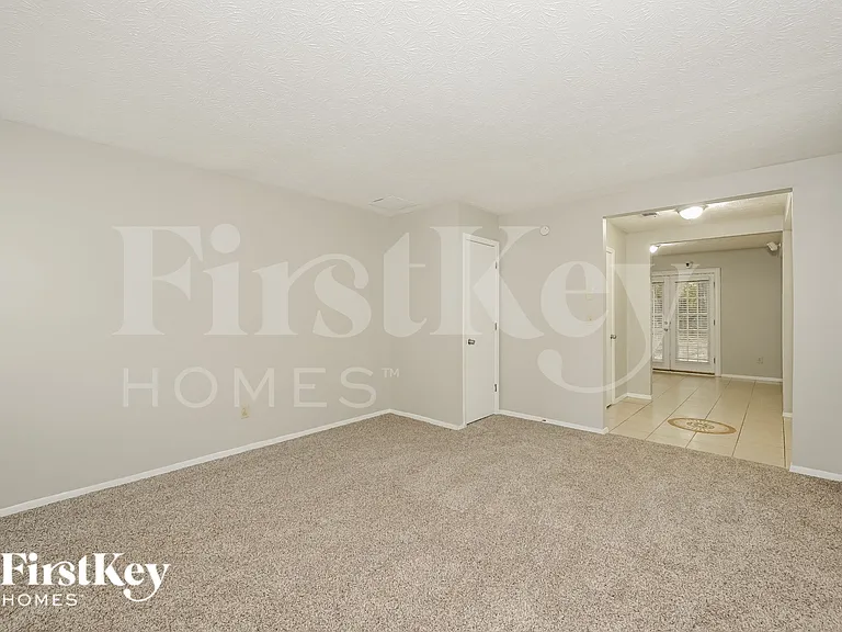 1311 Old Countryside Cir — Photo 3