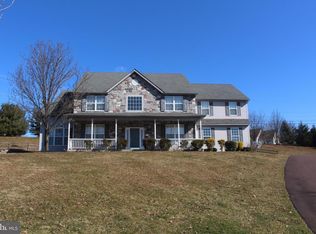 126 Rosemont Ln, Royersford, PA 19468