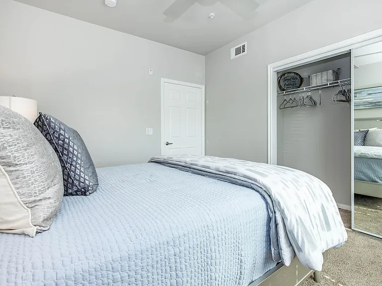 Residence at Lake Jackson — Photo 15