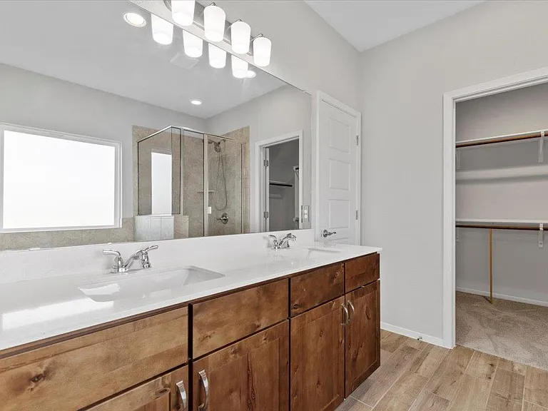 261 Hortus Dr — Photo 22
