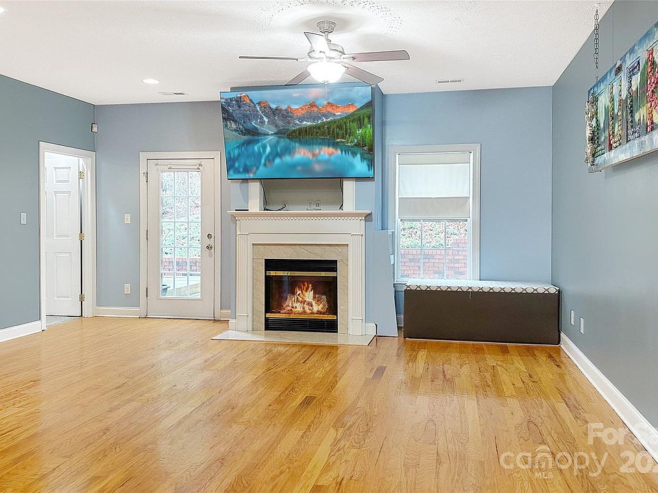 4762 Braxton Gate Ln, Hickory, NC 28602 Zillow