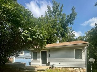 9404 E 15th St S, Independence, MO 64052