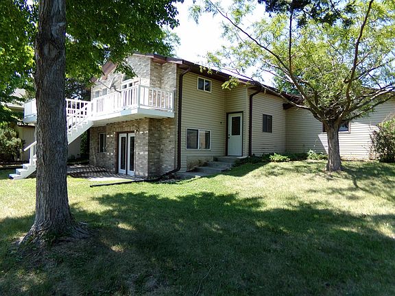 2nd image of 5 Sandy Point Dr