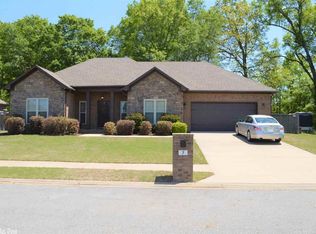 7 S Jadestone Dr, Vilonia, AR 72173