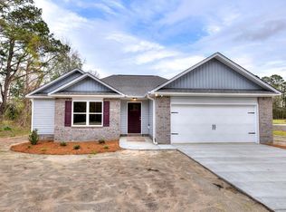 213 S Hampton St, Pinewood, SC 29125
