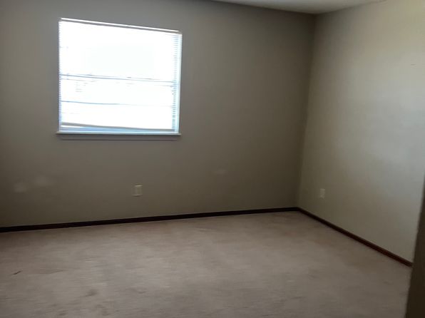 902 N Fargo Ave #102