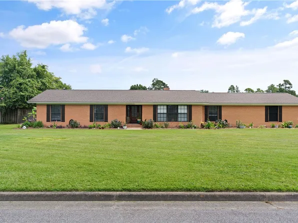 118 Bacon St, Jesup, GA 31545